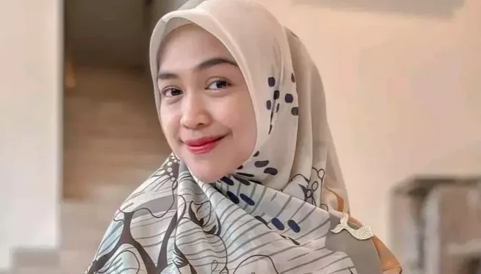 Ria Ricis Dukung Pembatasan Usia Anak Bermain Media Sosial: “Agar Anak Berkembang Sewajarnya”