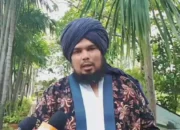 Ustaz Derry Sulaiman menanggapi jeda saat ijab kabul Maxime Bouttier dan Luna Maya, menyebutnya wajar dan sah secara syariat. (M. Altaf Jauhar)