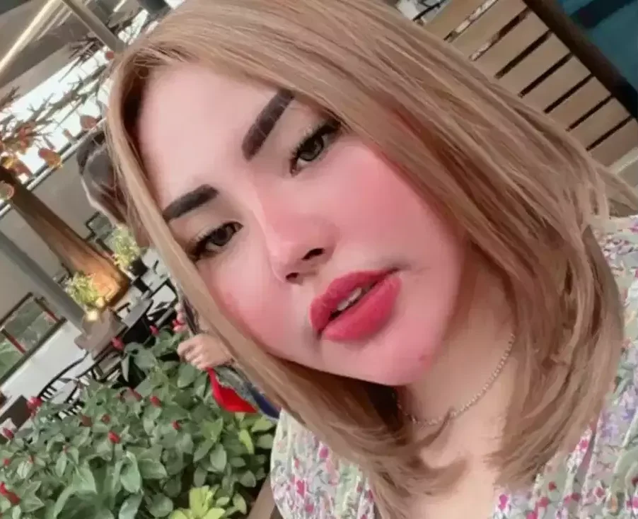 Polisi memastikan sosok perempuan di video syur benar Lisa Mariana. (Instagram)