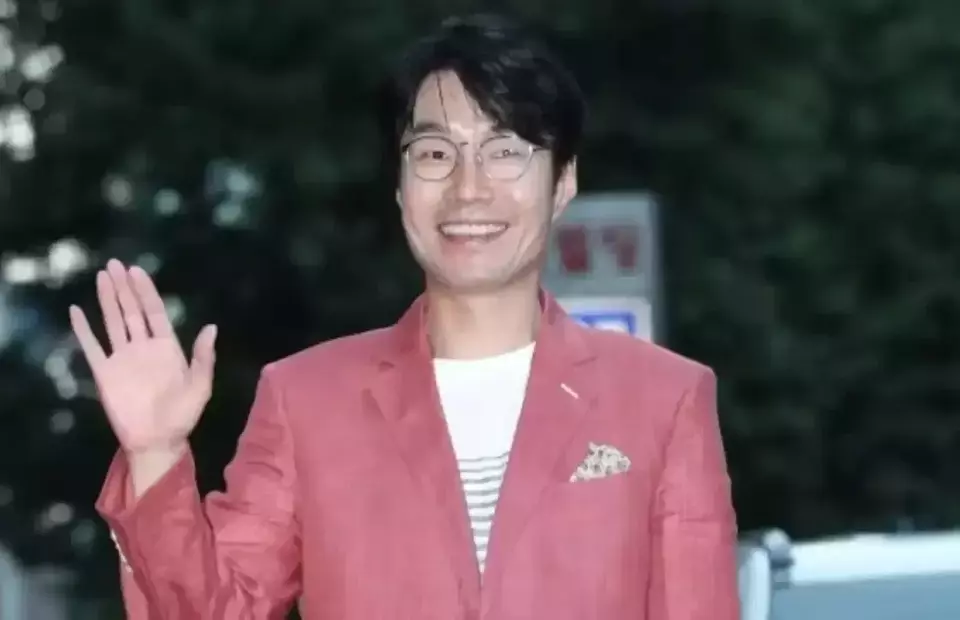 Aktor senior Korea Selatan Song Young-kyu ditemukan meninggal dunia pada Senin (4/8/2025) pagi di dalam sebuah mobil yang terparkir di Yongin. (The Times/DOK)