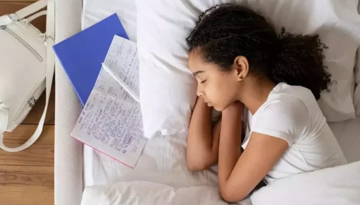 Manfaat Tidur Siang untuk Anak: SMPN 39 Surabaya Terapkan Kebijakan Baru