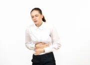 Menstruasi terlambat disertai perut kembung bisa disebabkan oleh hal lain seperti perubahan hormon atau gangguan pencernaan. (Pexels)