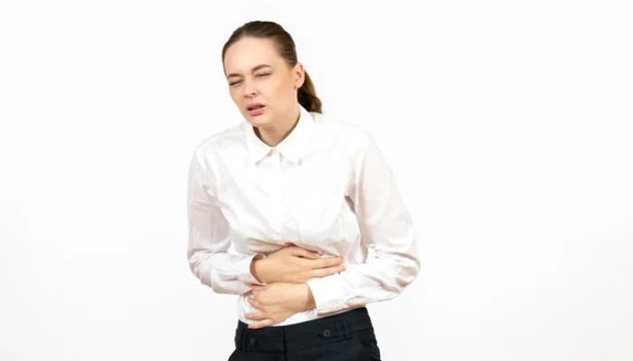 Menstruasi Terlambat dan Perut Kembung: Penyebab dan Penanganannya