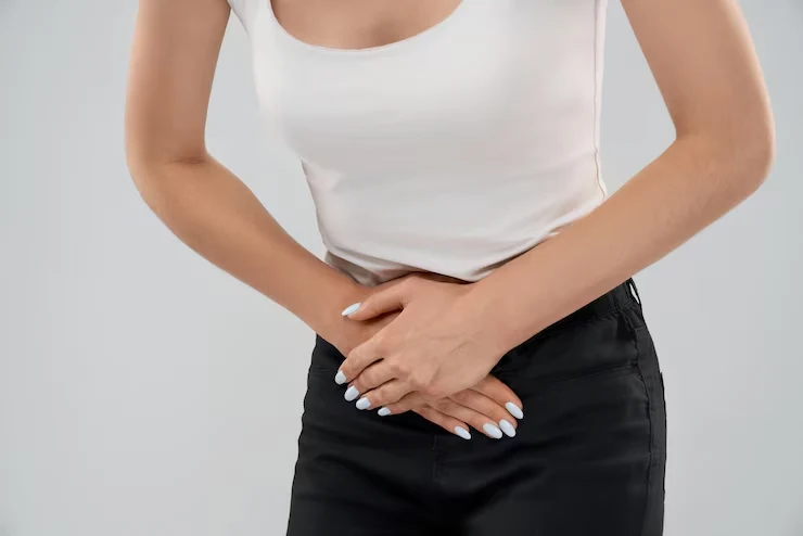 woman suffering from pain lower abdomen 651396 1511
