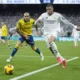 Image Credit Bernat Armangue - Penyerang Real Madrid Kylian Mbappe (kanan) beraksi saat melawan Las Palmas di Stadion Santiago Bernabeu, Minggu, 20 Januari 2025.