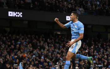 Image Credit Darren Staples/AP - Gelandang Manchester City Rodri berselebrasi setelah mencetak gol pertama timnya dalam pertandingan pekan ke-25 Liga Inggris 2023/2024 antara Manchester City vs Chelsea di Stadion Etihad pada Minggu (18/2/2024) dini hari WIB.