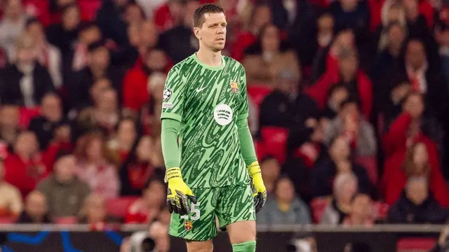 Wojciech Szczesny, penjaga gawang Barcelona. (Bola/ X FC Barcelona)