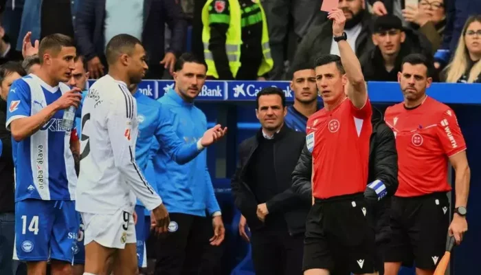 Kylian Mbappé Kartu Merah, Real Madrid Menang 1-0 atas Alaves: Camavinga Jadi Pahlawan