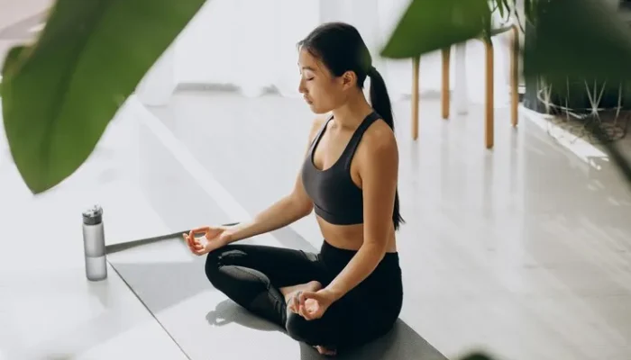 Latihan Yoga Lengkap: 12 Langkah Surya Namaskar untuk Tubuh dan Pikiran
