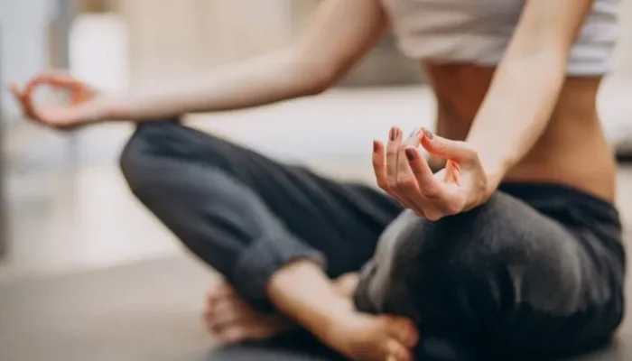 Mengenal Astanga Vinyasa Yoga: Latihan Pernapasan dan Gerakan yang Menyatu