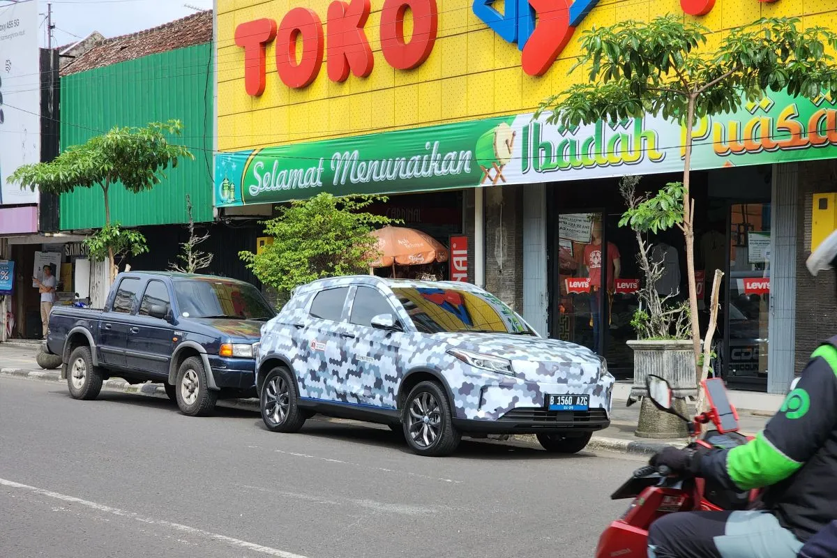 Image Credit Istimewa - Mobil listrik Seres yang sedang melakoni uji jalan di Indonesia.