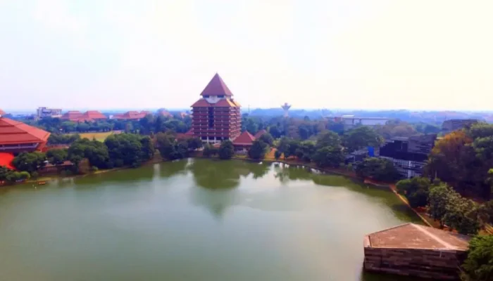 FEB UI Raih Gelar Sekolah Bisnis Terbaik di Indonesia menurut QS WUR by Subject 2024!