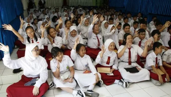 Pendidikan Bingung Arah? Indonesia Gonta-ganti Kurikulum 6 Kali dalam 20 Tahun