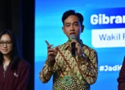 Wakil Presiden (Wapres) Gibran Rakabuming Raka menghadiri Studium Generale bertajuk Creative Job Opportunity with AI yang diselenggarakan di Auditorium Kampus Anggrek, BINUS University, Jakarta Barat, pada Jumat (2/5) (Biro Pers, Media, dan Informasi Sekretariat Wakil Presiden)