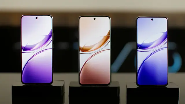011544900 1744875088 Vivo V50 Lite 02