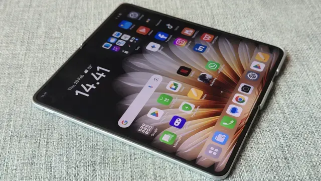 Image Credit Yuslianson - Oppo Find N5 saat dalam keadaan terbuka.