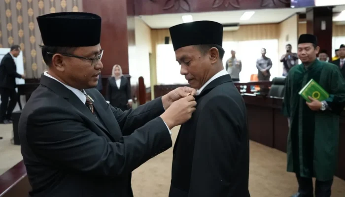 Mubakhi Resmi Gantikan Sholihin sebagai Anggota DPRD Kota Bekasi Melalui PAW