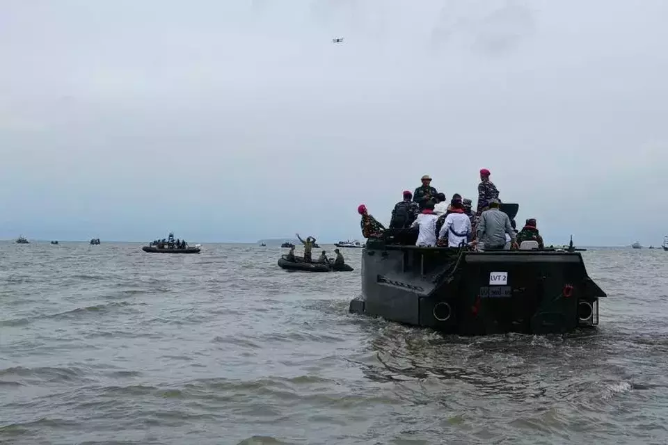 Image Credit Azmi Samsul Maarif/Antara - Pembongkaran pagar laut di sepanjang perairan pesisir pantai utara (pantura), Kabupaten Tangerang, Banten pada Rabu, 22 Januari 2025.