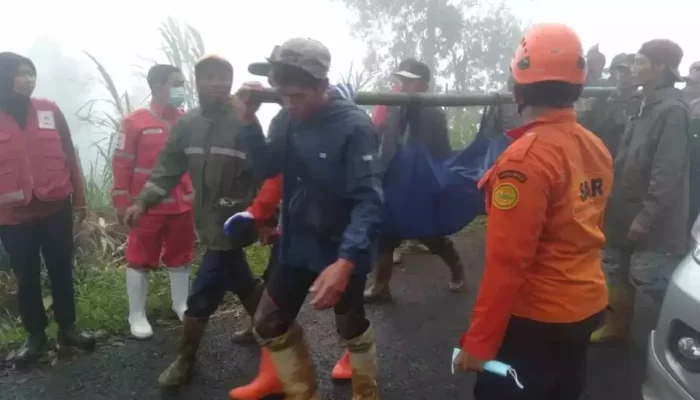 Sebanyak 16 Orang Tewas Akibat Longsor di Pekalongan, 3 Orang Masih Hilang