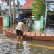 Banjir Rendam Tiga Kecamatan di Kabupaten Banjar, TNI Turun Bantu Evakuasi Warga