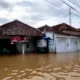 Image Credit Candra Kurnia/Beritasatu - Banjir rendam ratusan rumah di Desa Pangarengan, Kecamatan Pangenan, Kabupaten Cirebon, Jawa Barat, Jumat (24/1/2025).