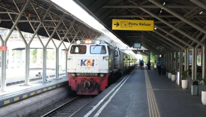 KAI Daop 8 Surabaya Cetak Prestasi, Jumlah Penumpang dan Ketepatan Waktu Meningkat