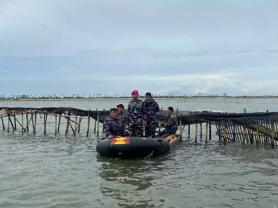 Image Credit Istimewa - TNI Angkatan Laut membongkaran pagar laut yang membentang sepanjang 30,16 kilometer di wilayah Tanjung Pasir, Tangerang, Banten, Sabtu, 18 Januari 2025.