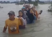 Image Credit Akhmad Safuan/MI - Banjir di Kabupaten Kudus, Jawa Tengah, semakin meluas akibat meluapnya Sungai Wulan dan hujan yang terus mengguyur.