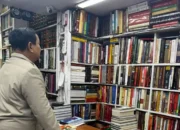 Hobi Membaca Presiden Prabowo: Borong Buku di Toko Buku Langganan di New Delhi