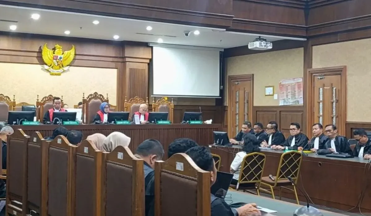 Image Credit Agatha Olivia Victoria/Beritasatu - Ibunda terpidana pembunuhan Ronald Tannur, Meirizka Widjaja Tannur dalam sidang pembacaan surat dakwaan di Pengadilan Tindak Pidana Korupsi (Tipikor) Jakarta, Senin (10/2/2025).