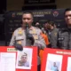 Image Credit Algi Gifar/Beritasatu - Satreskrim Polres Cimahi ungkap kasus love scam gunakan AI oleh komplotan residivis asal Lampung yang mengaku sebagai Polisi. Selasa, 18 Februari 2025.