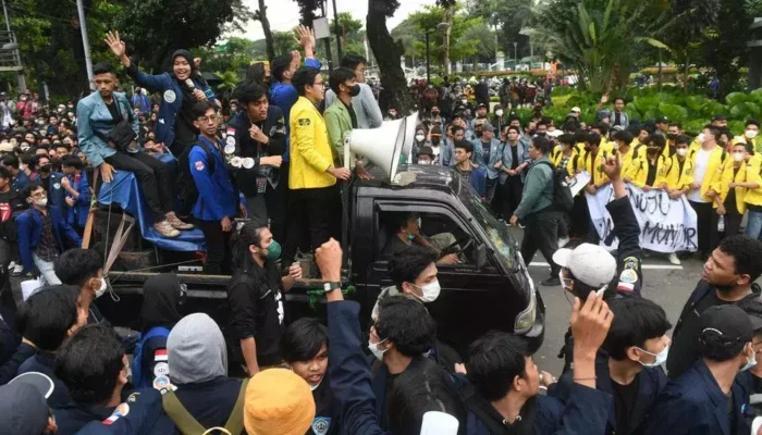 775 Personel Dikerahkan untuk Amankan Aksi Demonstrasi BEM SI di Patung Kuda Monas