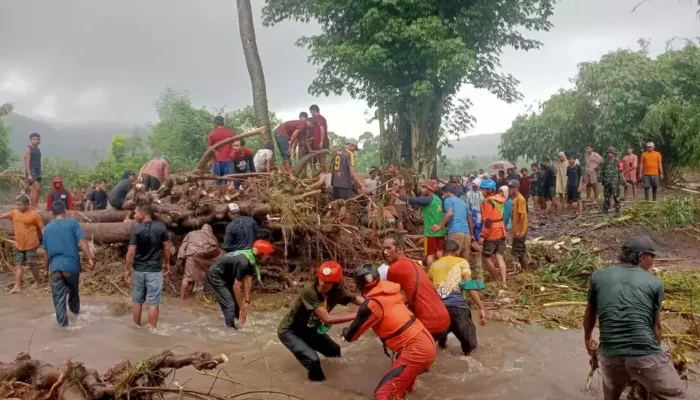 Banjir Bandang di Bima, Tiga Korban Tewas, Lima Masih Hilang