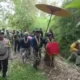 Image Credit Chandra Adi Nurwidya/Beritasatu - Keraton Yogyakarta kembali menggelar ritual adat Labuhan Gunung Merapi pada Jumat sebagai ungkapan syukur atas anugerah dari Tuhan Yang Maha Esa. Upacara sakral ini juga menjadi bagian dari Tingalan Dalem, peringatan naik takhta Sri Sultan Hamengku Buwono X.