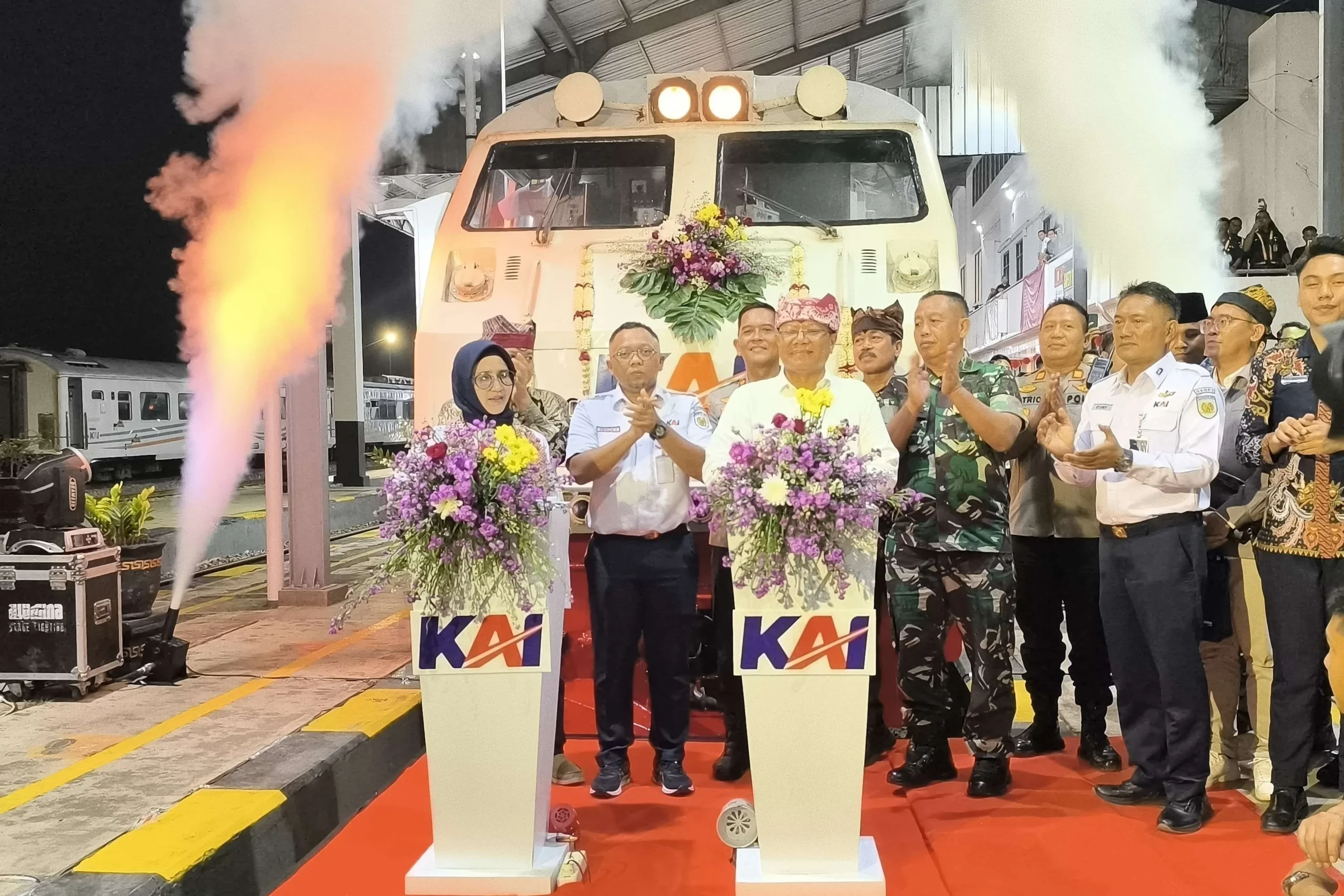 Image Credit Humas KAI - Suasana peluncuran KA Ijen Ekspres di Stasiun Ketapang, Banyuwangi, Sabtu (1/2/2025). Kereta Api Ijen Ekspres dengan relasi Ketapang-Malang.