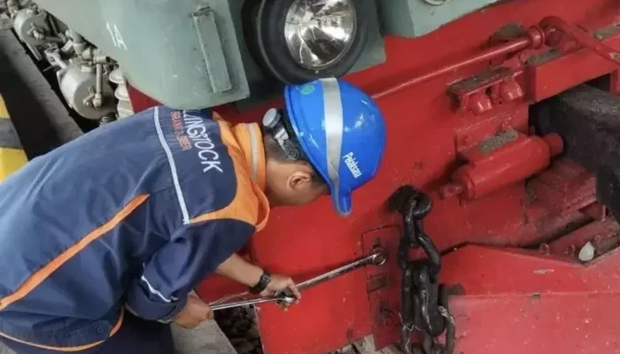 KA Logawa Tabrak Truk di Jember, Sopir Tewas di Tempat