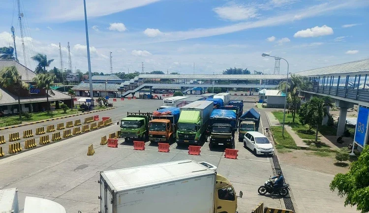 Image Credit Istimewa - Cuaca Buruk, Penyeberangan di Pelabuhan Gilimanuk Ditunda Sementara.