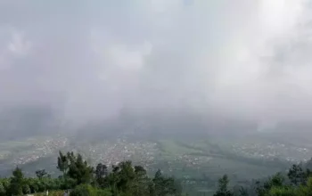 Image Credit Joko Laksono/Beritasatu - Gunung Merapi Terus Luncurkan Awan Panas,