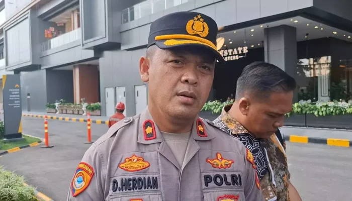 Tragedi di Pakuwon Mall Bekasi: Dua Pekerja Jatuh dari Lantai 8, Polisi Selidiki Penyebabnya