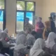 Image Credit Rino Fajar Setiawan/Beritasatu - Wakil Presiden (Wapres) Gibran Rakabuming Raka melakukan kunjungan untuk meninjau pelaksanaan program makan bergizi gratis (MBG) di SMP Negeri 30 Kota Bekasi, Jawa Barat, pada Kamis, 6 Februari 2025.