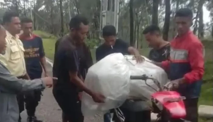 Kisah Pilu Pasutri di Kupang, Jenazah Bayi Dibawa dengan Ojek Karena Tak Mampu Bayar Ambulans