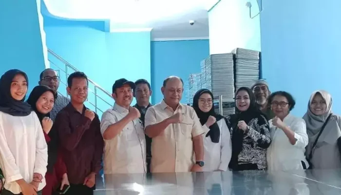 Menteri Bappenas Kunjungi Dapur BGN Bekasi, Pastikan Program Makan Bergizi Gratis Berjalan Lancar