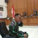 Image Credit Siti Nurhaliza/Antara - Terdakwa satu, anggota TNI Angkatan Laut (AL) atas nama Kelasi Kepala (KLK) Bambang Apri Atmojo menangis dalam sidang kelima kasus penembakan bos rental dengan agenda pemeriksaan saksi dan terdakwa di Pengadilan Militer II-08 Jakarta, Cakung, Jakarta Timur, Senin (3/3/2025).