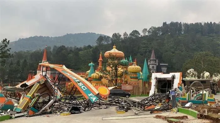 Image Credit Istimewa - Dedi Mulyadi Bongkar Wisata Hibisc Fantasy di Puncak, Satpol PP dan Alat Berat Dikerahkan