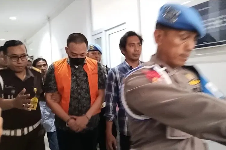 Image Credit Istimewa - Aipda Robig Zaenudin, tersangka dalam kasus penembakan pelajar Gamma, resmi ditahan di Rumah Tahanan (Rutan) Kelas 1 Semarang, Jawa Tengah, Kamis (6/3/2025).