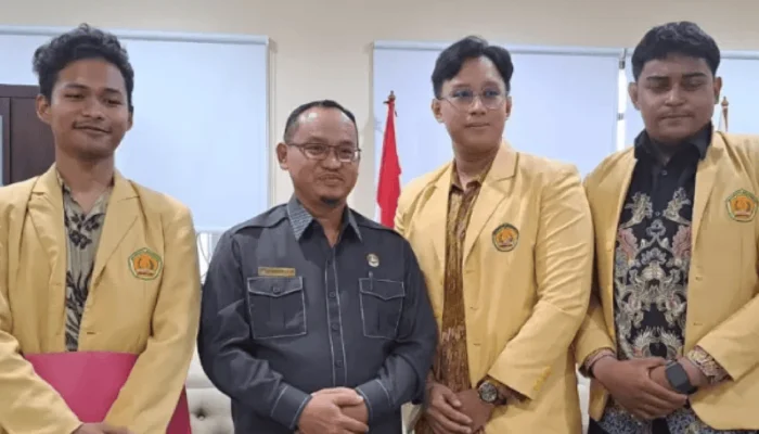 Ketua DPRD Bekasi Terima Aspirasi Massa Aksi Demonstrasi