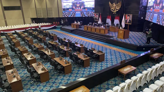 DPRD Provinsi DKI Jakarta tengah mempersiapkan agenda Rapat Paripurna Pidato Gubernur di Gedung DPRD Jakarta, Rabu (19/2/2025). (Liputan6/Fauziah Basahil).