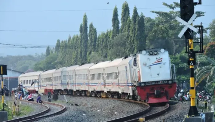 Mobil Tertabrak KRL di Bogor, Tidak Ada Korban Jiwa