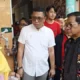 Calon Gubernur Jakarta Pramono Anung bersama Anggota DPRD Jakarta Brando Susanto di kawasan Sunter, Jakarta. (Istimewa).