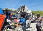 Kecelakaan Maut di Tol Cisumdawu: Travel Bandung–Cirebon Tabrak Truk, 3 Penumpang Tewas